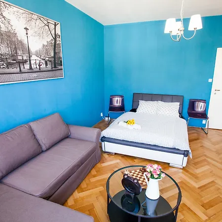 Lovely In Center Apartman *